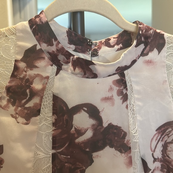 BCBGeneration White and Brown Lace Dress - Picture 4 of 5